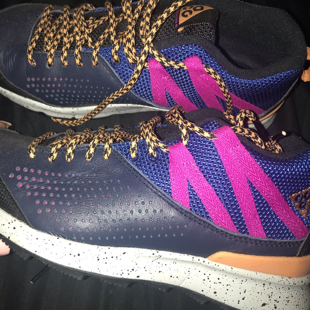 Acg Nike big kids 5.5